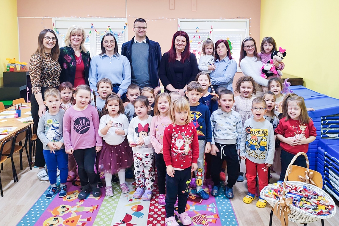 Načelnica uručila darove polaznicima Dječjeg vrtića