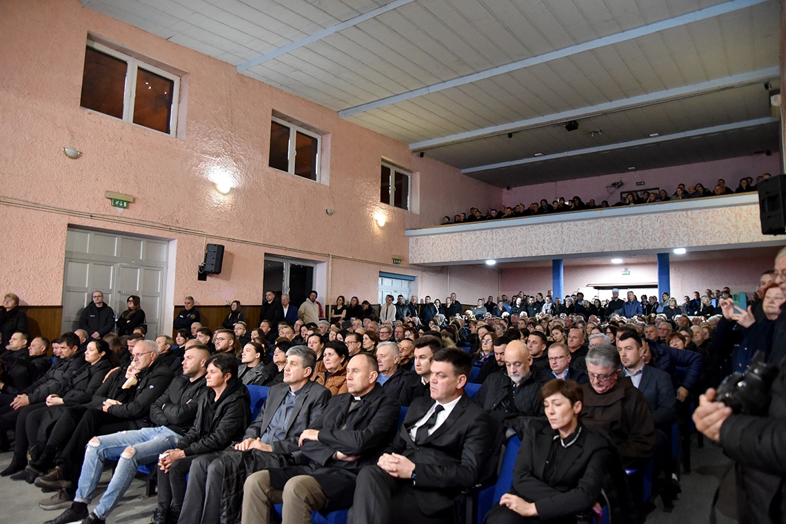 Održana komemoracija za našeg sugrađanina Matiasa Zečevića