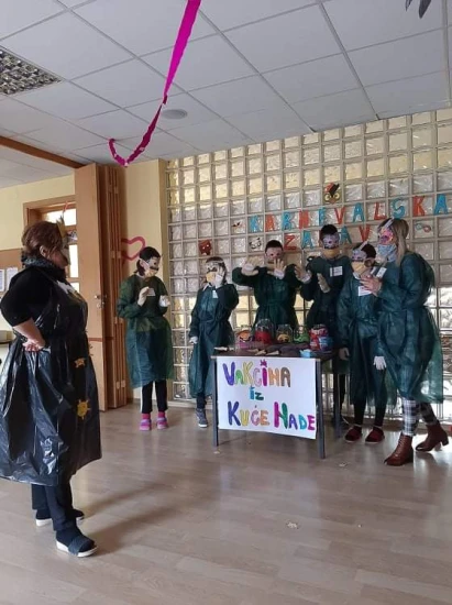 received 124268099504766