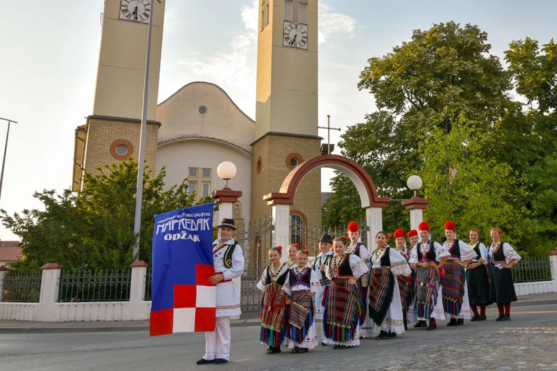 posavsko kolo024